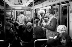 Musiker in der Pariser Metro