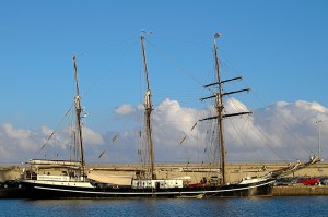 Die Thor Heyerdahl in Santa Cruz, Teneriffa