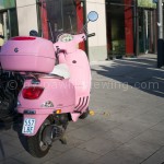 Pink Vespa 2, Nex-6, ZM25 bei f2,8